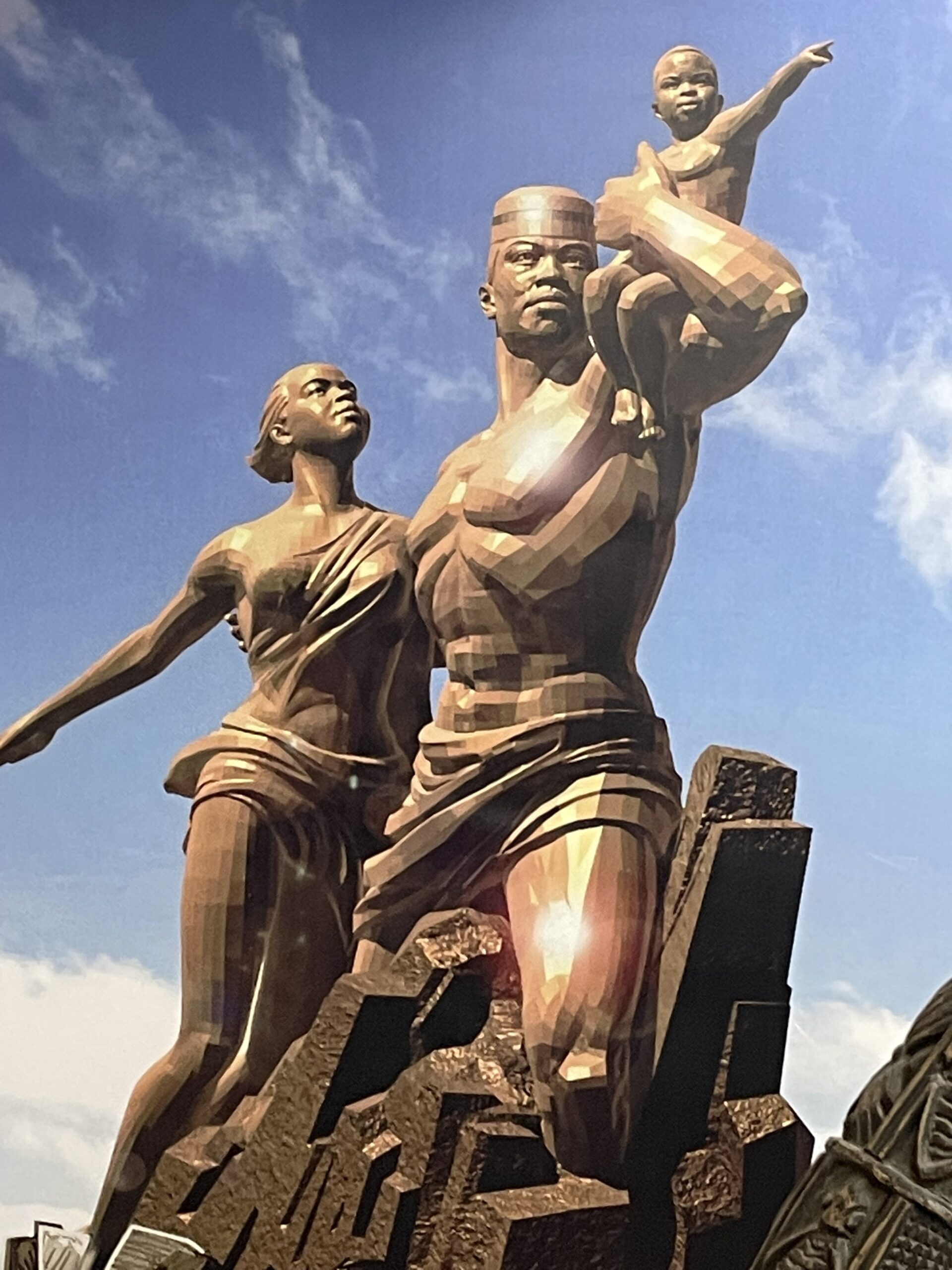 À la Découverte du Monument de la Renaissance Africaine